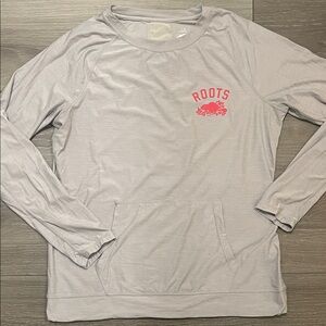 Roots Long Sleeve Size Large